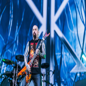 Kerry King presenta